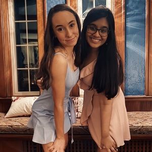 Meet your Posher, Maura